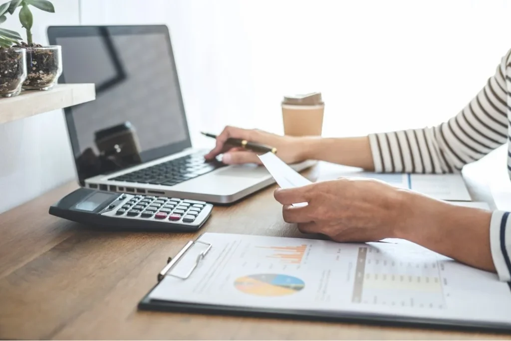 female-accountant-calculations-audit-and-analyzin